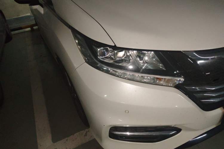 Used Honda Odyssey 2018 2.4L Smart Edition Right Front Headlight