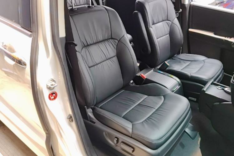Used Honda Odyssey 2018 2.4L Smart Edition Right Front Seat