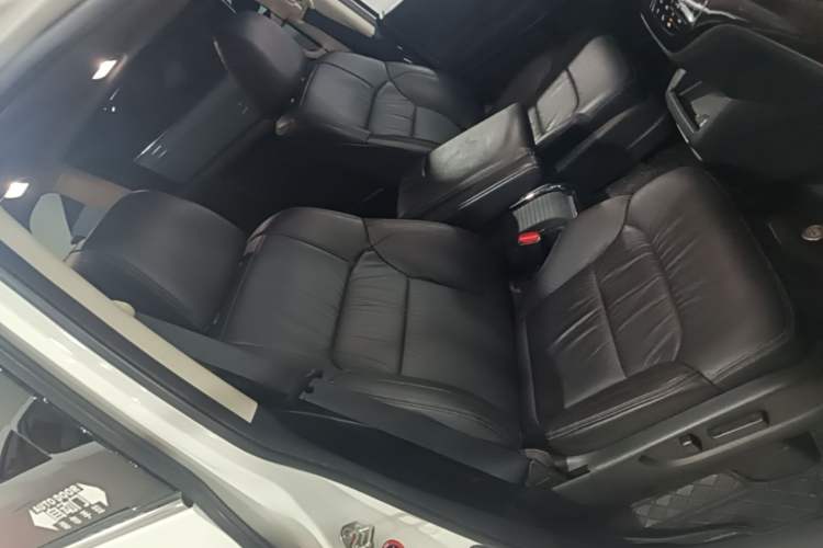 Used Honda Odyssey 2018 2.4L Supreme Edition Right Front Seat