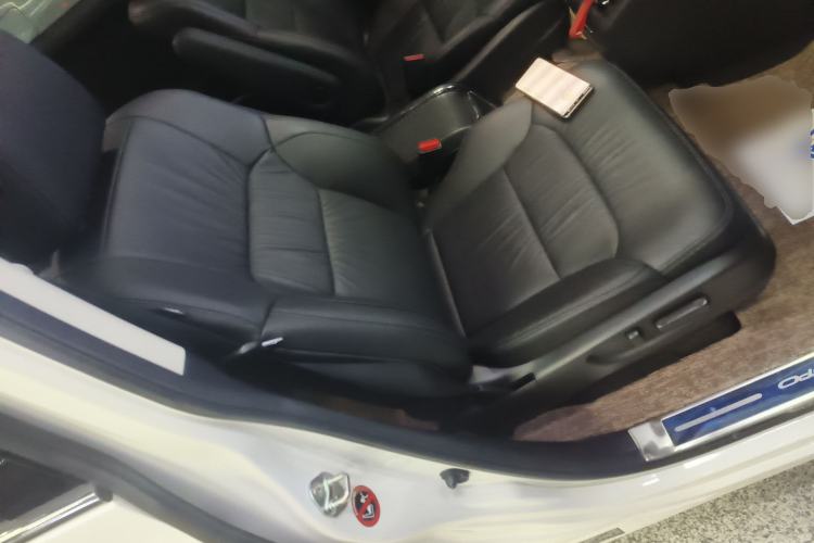 Used Honda Odyssey 2018 2.4L Smart Edition Right Front Seat