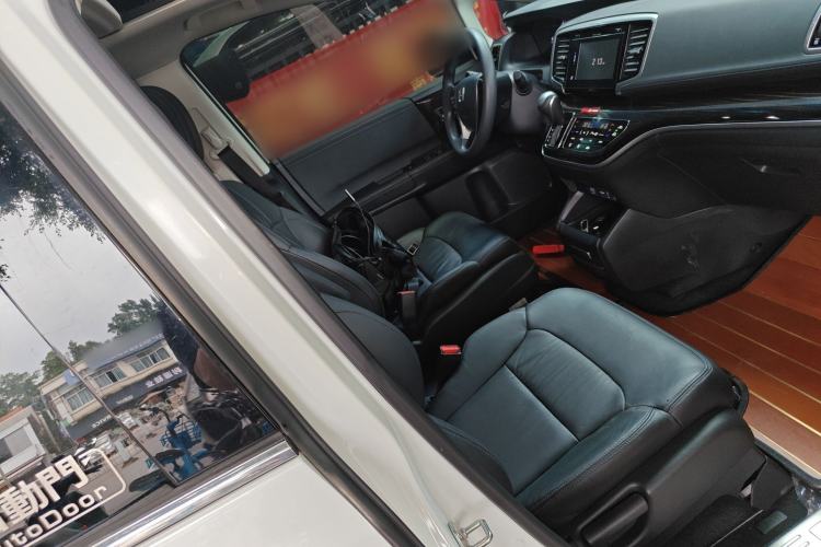 Used Honda Odyssey 2018 2.4L Luxury Edition Right Front Seat