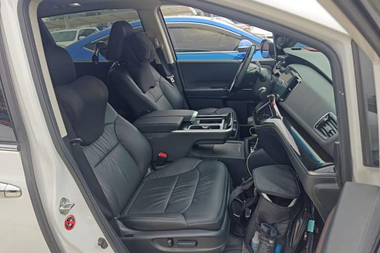 Used Honda Odyssey 2018 2.4L Smart Edition Right Front Seat