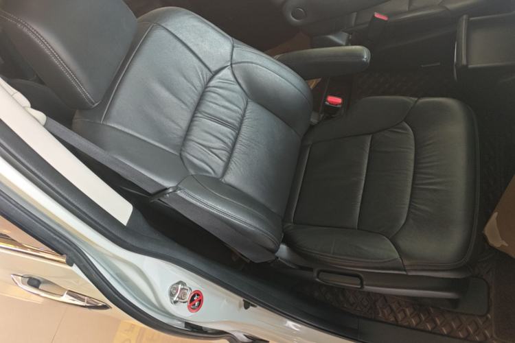Used Honda Odyssey 2018 2.4L Luxury Edition Right Front Seat