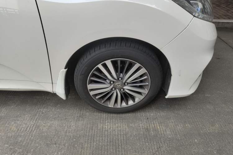 Used Honda Odyssey 2018 2.4L Smart Edition Right Front Wheel Hub