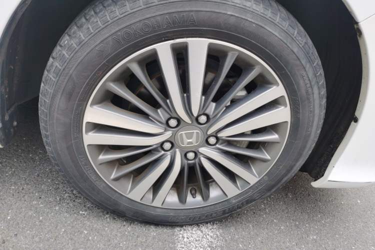 Used Honda Odyssey 2018 2.4L Smart Edition Right Front Wheel Hub