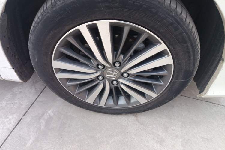 Used Honda Odyssey 2018 2.4L Smart Edition Right Front Wheel Hub