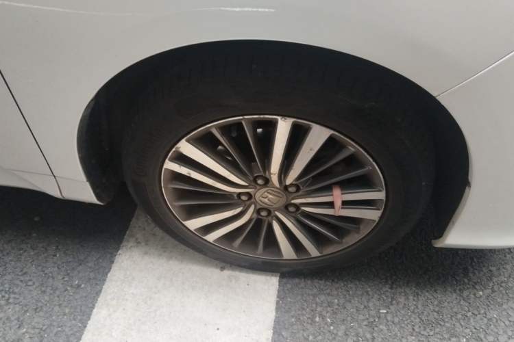 Used Honda Odyssey 2018 2.4L Smart Edition Right Front Wheel Hub