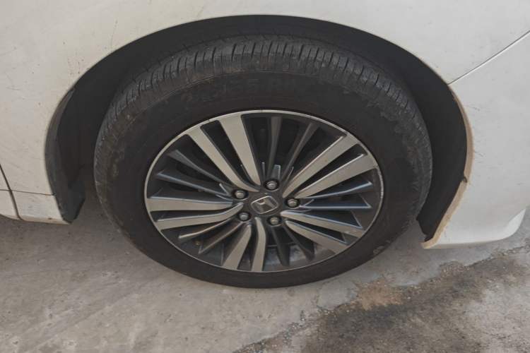 Used Honda Odyssey 2018 2.4L Smart Edition Right Front Wheel Hub