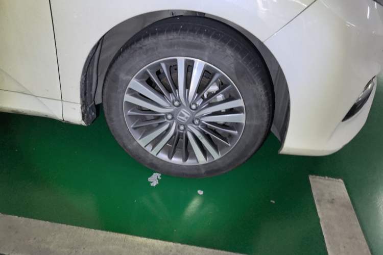 Used Honda Odyssey 2018 2.4L Smart Edition Right Front Wheel Hub