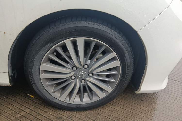 Used Honda Odyssey 2018 2.4L Supreme Edition Right Front Wheel Hub