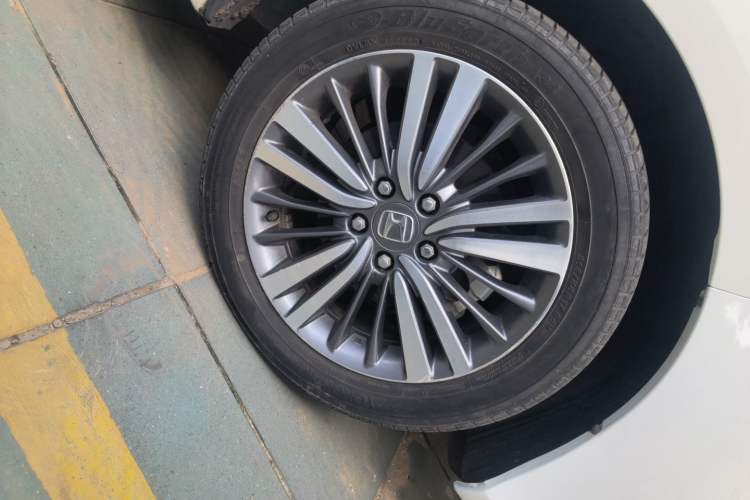 Used Honda Odyssey 2018 2.4L Smart Edition Right Front Wheel Hub