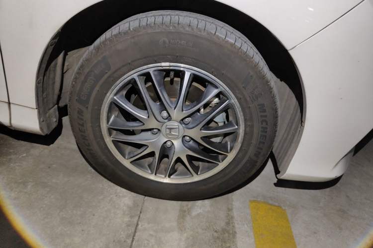 Used Honda Odyssey 2018 2.4L Comfort Version Right Front Wheel Hub
