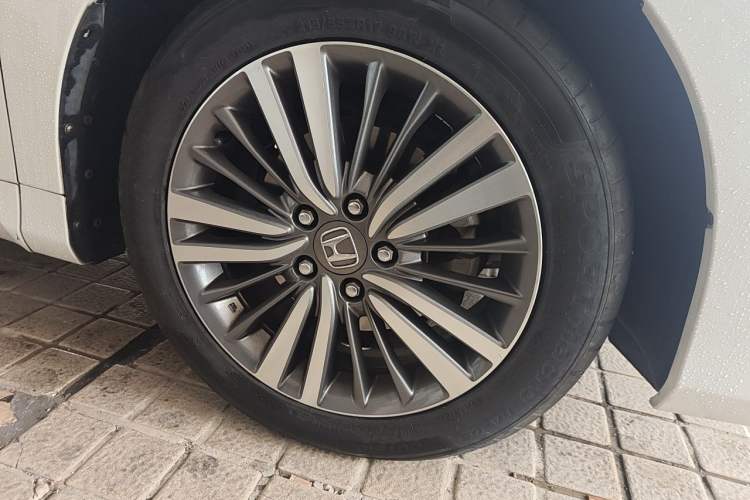 Used Honda Odyssey 2018 2.4L Smart Edition Right Front Wheel Hub