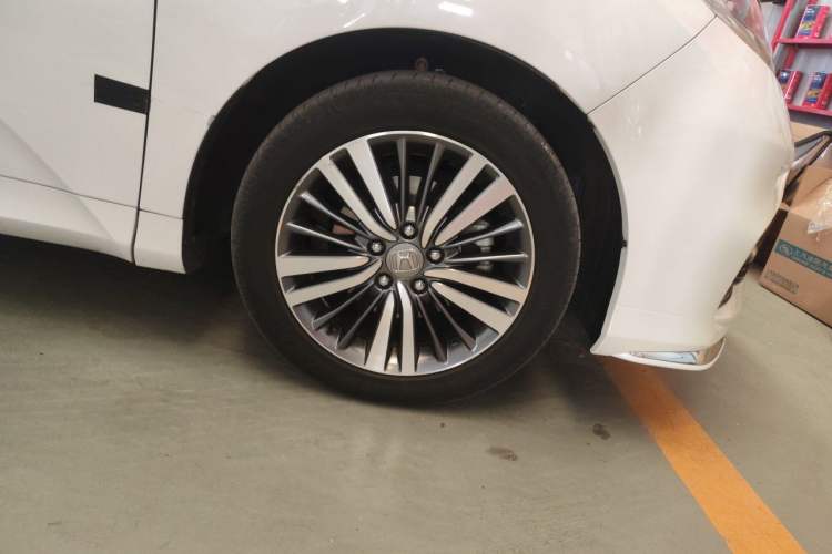 Used Honda Odyssey 2018 2.4L Smart Edition Right Front Wheel Hub