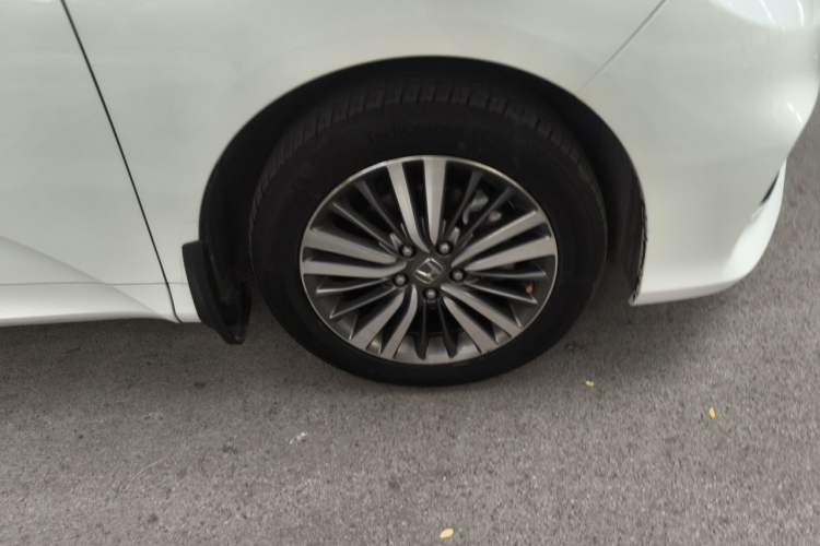 Used Honda Odyssey 2018 2.4L Smart Edition Right Front Wheel Hub