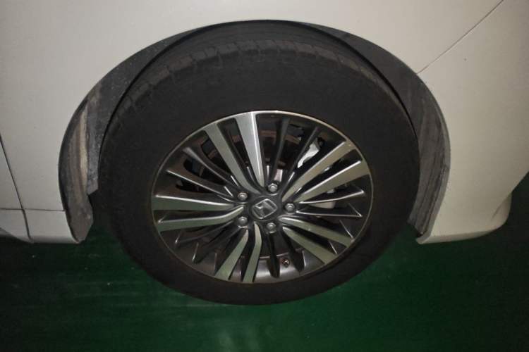 Used Honda Odyssey 2018 2.4L Smart Edition Right Front Wheel Hub