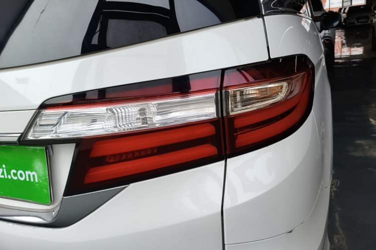 Used Honda Odyssey 2018 2.4L Smart Edition Right Rear Taillight