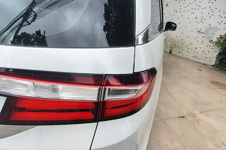 Used Honda Odyssey 2018 2.4L Luxury Edition Right Rear Taillight