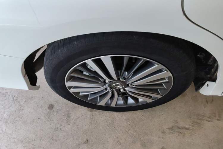 Used Honda Odyssey 2018 2.4L Smart Edition Right Rear Wheel Hub