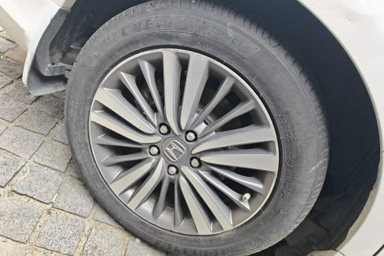 Used Honda Odyssey 2018 2.4L Luxury Edition Right Rear Wheel Hub