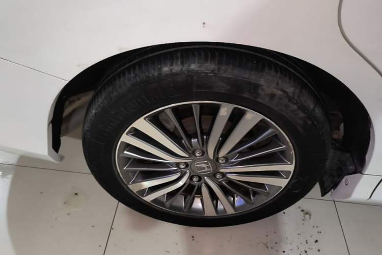 Used Honda Odyssey 2018 2.4L Luxury Edition Right Rear Wheel Hub