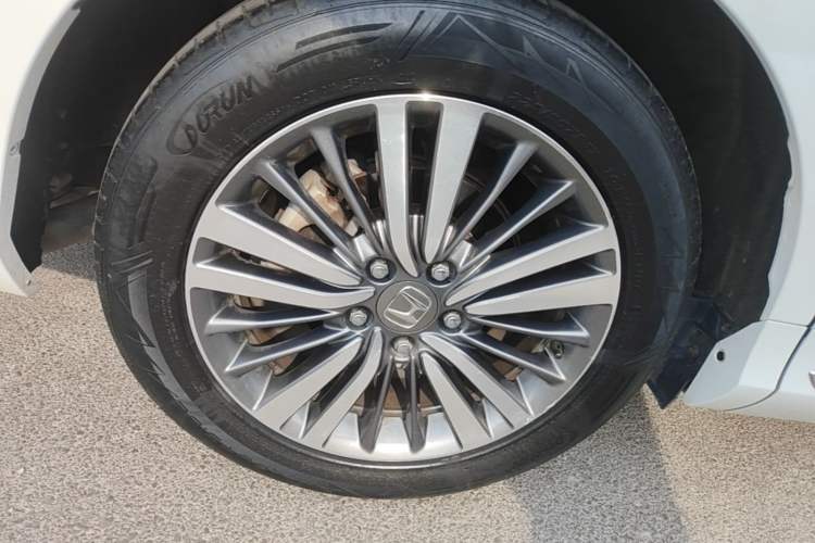 Used Honda Odyssey 2018 2.4L Smart Edition Right Rear Wheel Hub