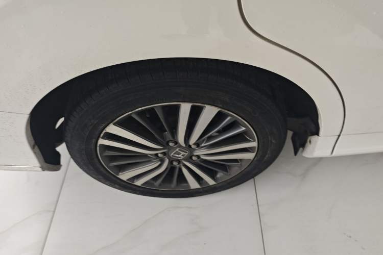Used Honda Odyssey 2018 2.4L Smart Edition Right Rear Wheel Hub