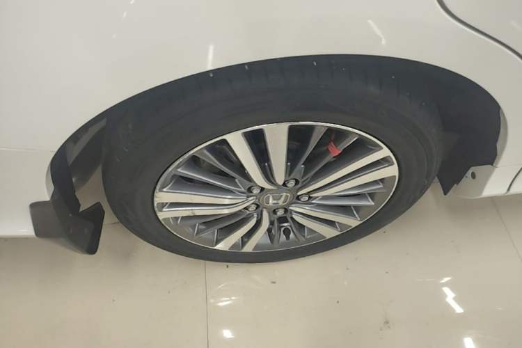 Used Honda Odyssey 2018 2.4L Smart Edition Right Rear Wheel Hub