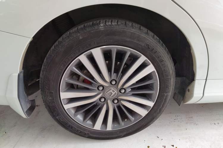 Used Honda Odyssey 2018 2.4L Smart Edition Right Rear Wheel Hub