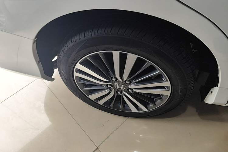 Used Honda Odyssey 2018 2.4L Smart Edition Right Rear Wheel Hub