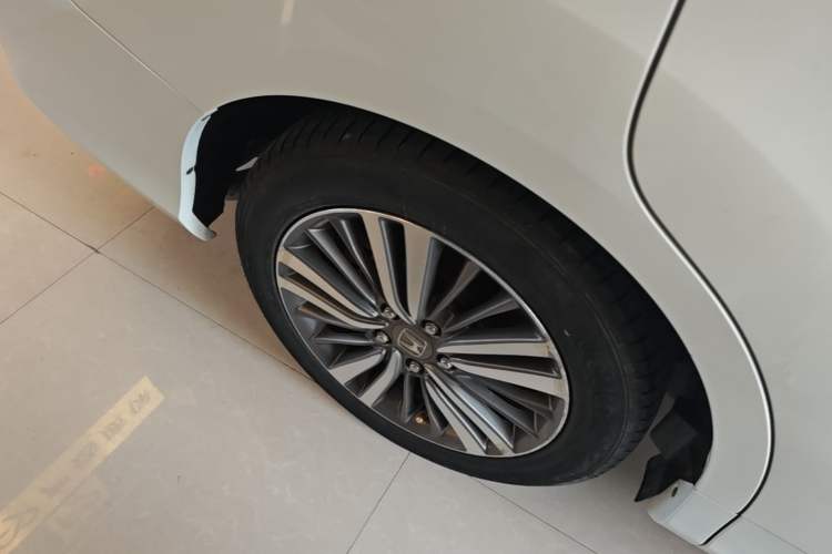 Used Honda Odyssey 2018 2.4L Luxury Edition Right Rear Wheel Hub