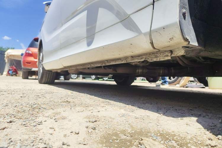 Used Honda Odyssey 2018 2.4L Luxury Edition Right Side Sill