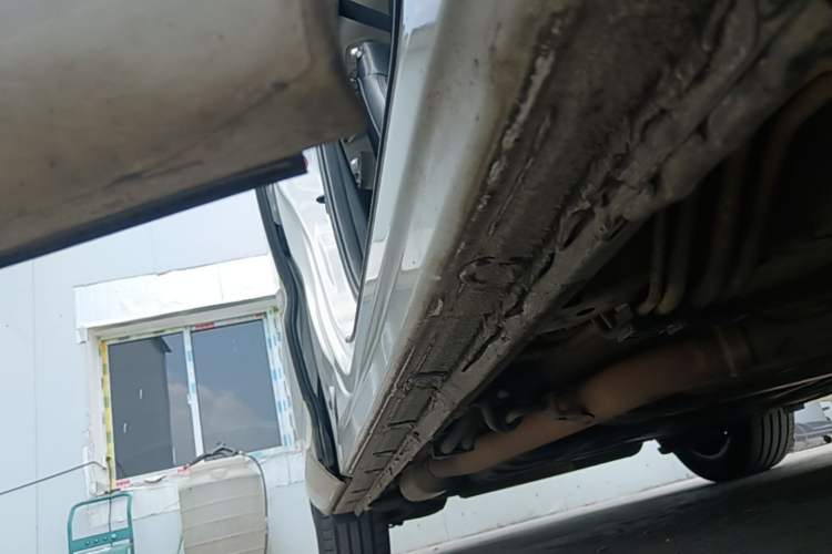 Used Honda Odyssey 2018 2.4L Prestige Edition Right Side Sill