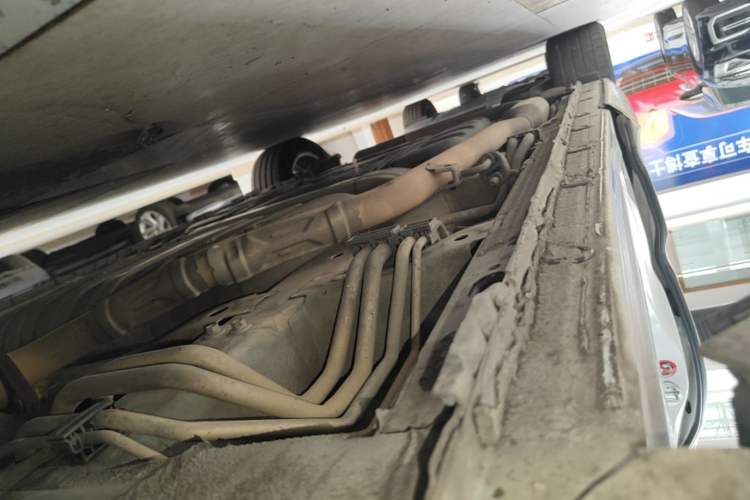 Used Honda Odyssey 2018 2.4L Prestige Edition Right Side Sill