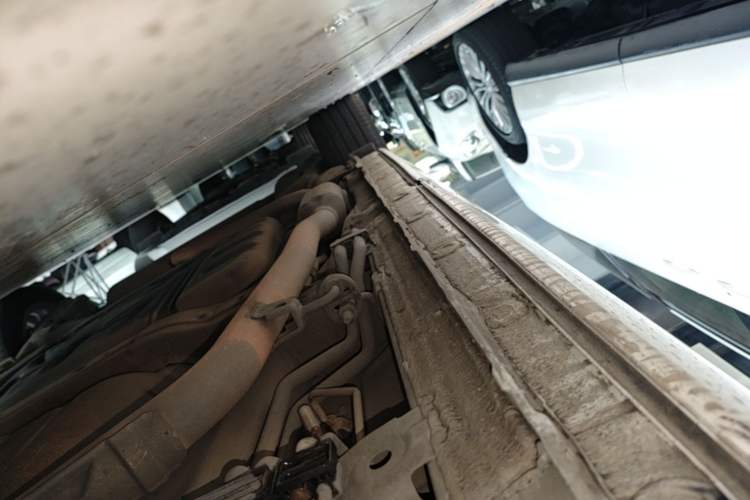 Used Honda Odyssey 2018 2.4L Luxury Edition Right Side Sill