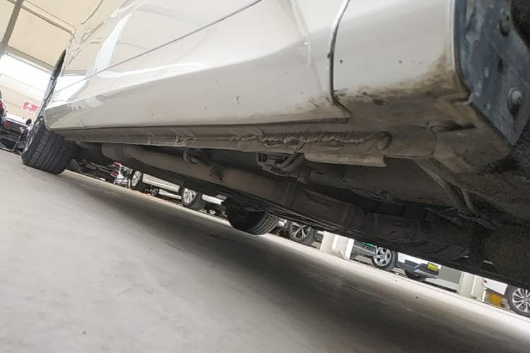 Used Honda Odyssey 2018 2.4L Comfort Version Right Side Sill