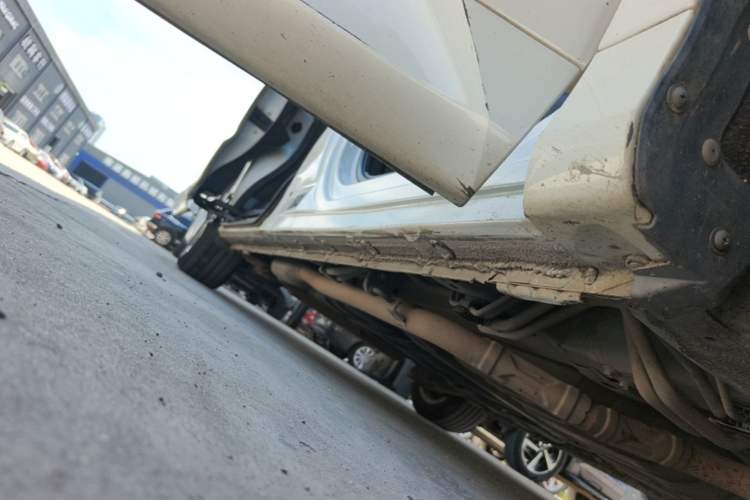 Used Honda Odyssey 2018 2.4L Luxury Edition Right Side Sill