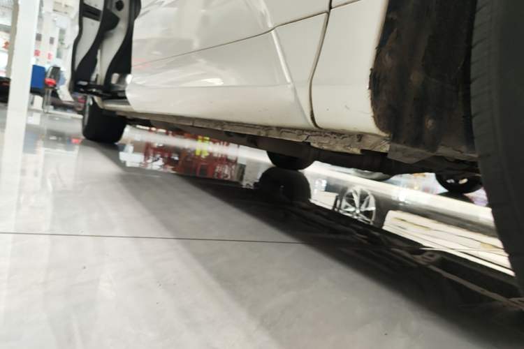 Used Honda Odyssey 2018 2.4L Smart Edition Right Side Sill