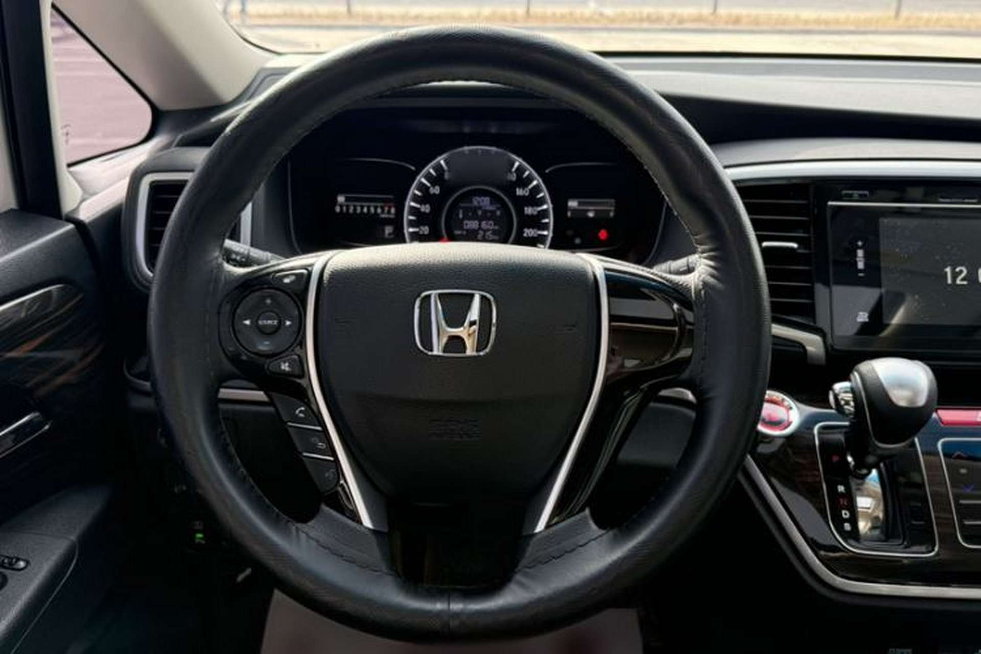 Used Honda Odyssey 2018 2.4L Luxury Edition Steering Wheel