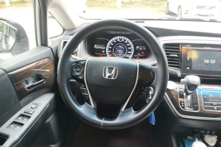 Used Honda Odyssey 2018 2.4L Comfort Version Steering Wheel