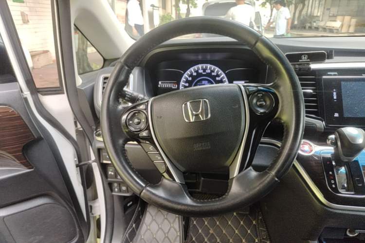 Used Honda Odyssey 2018 2.4L Smart Edition Steering Wheel