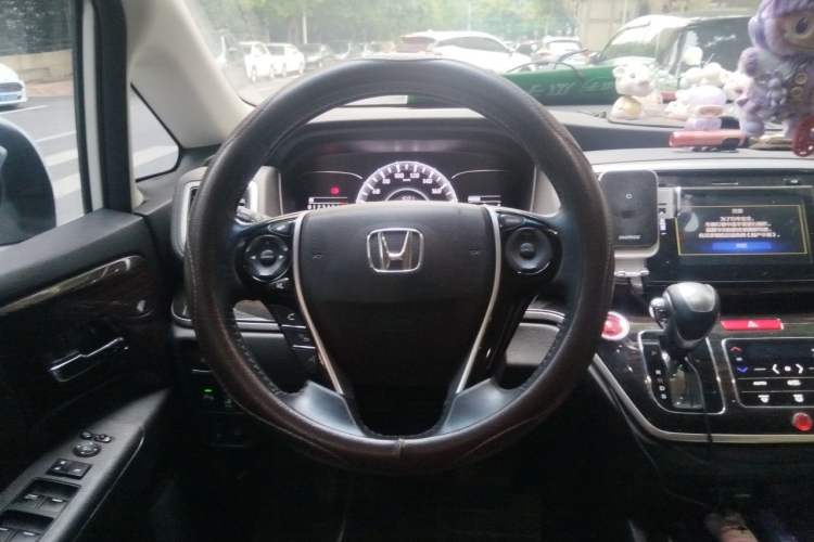 Used Honda Odyssey 2018 2.4L Smart Edition Steering Wheel