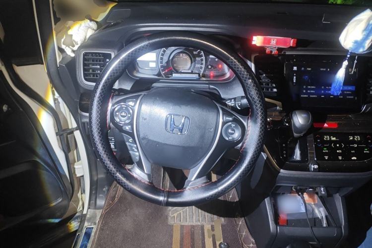 Used Honda Odyssey 2018 2.4L Smart Edition Steering Wheel