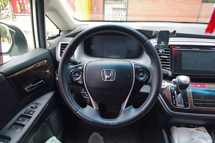 Used Honda Odyssey 2018 2.4L Smart Edition Steering Wheel
