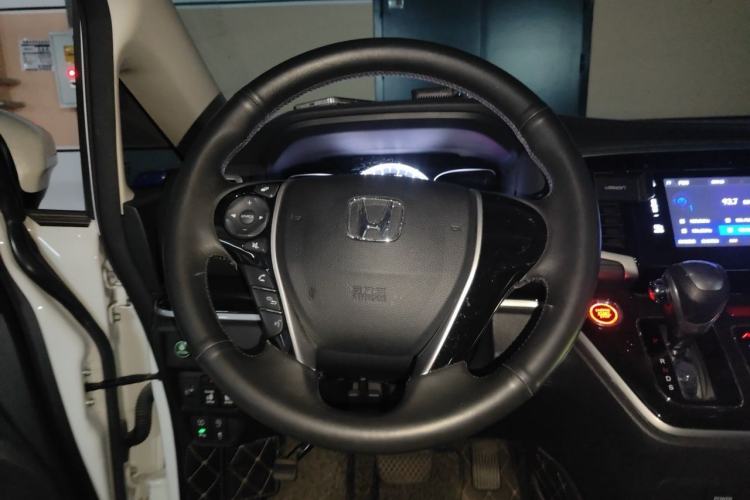 Used Honda Odyssey 2018 2.4L Luxury Edition Steering Wheel
