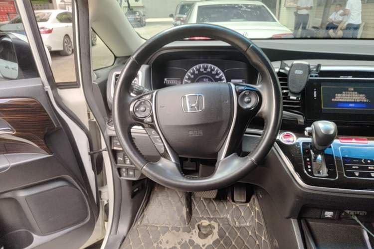 Used Honda Odyssey 2018 2.4L Smart Edition Steering Wheel