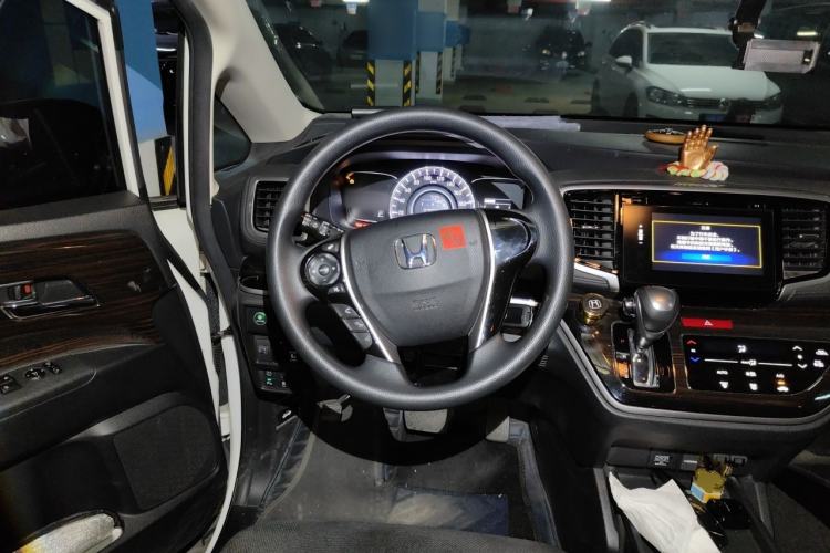 Used Honda Odyssey 2018 2.4L Comfort Version Steering Wheel