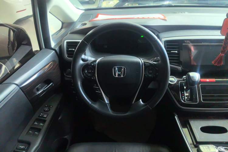 Used Honda Odyssey 2018 2.4L Smart Edition Steering Wheel