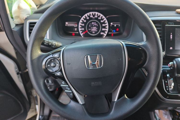 Used Honda Odyssey 2018 2.4L Luxury Edition Steering Wheel