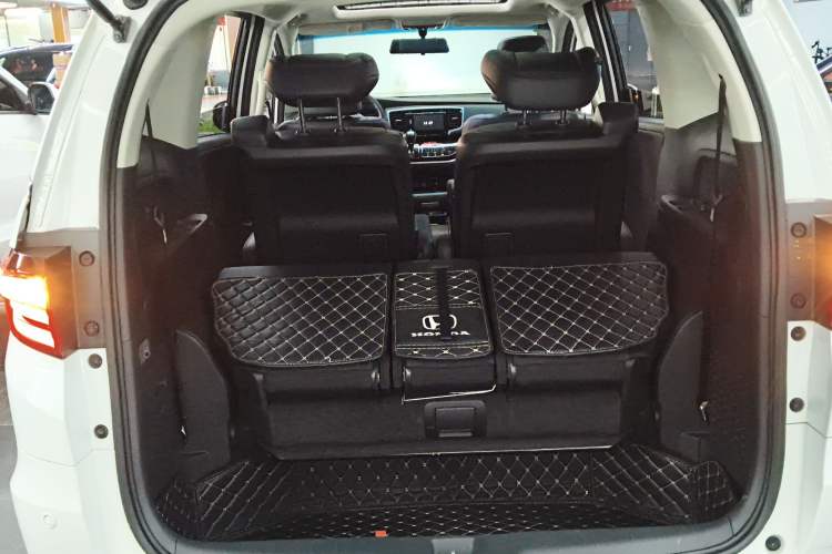 Used Honda Odyssey 2018 2.4L Smart Edition Trunk